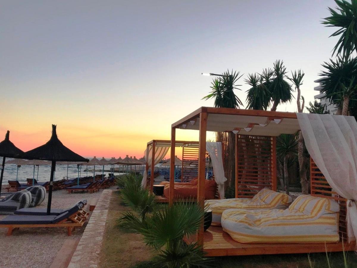 Luxury King And Queen Apartment For Royal Holiday Sarandë 외부 사진